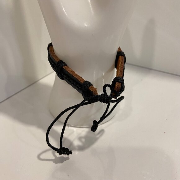 Genuine Leather & Rope Adjustable Bracelet With Textured Metal Accent anima - Picture 5 of 12